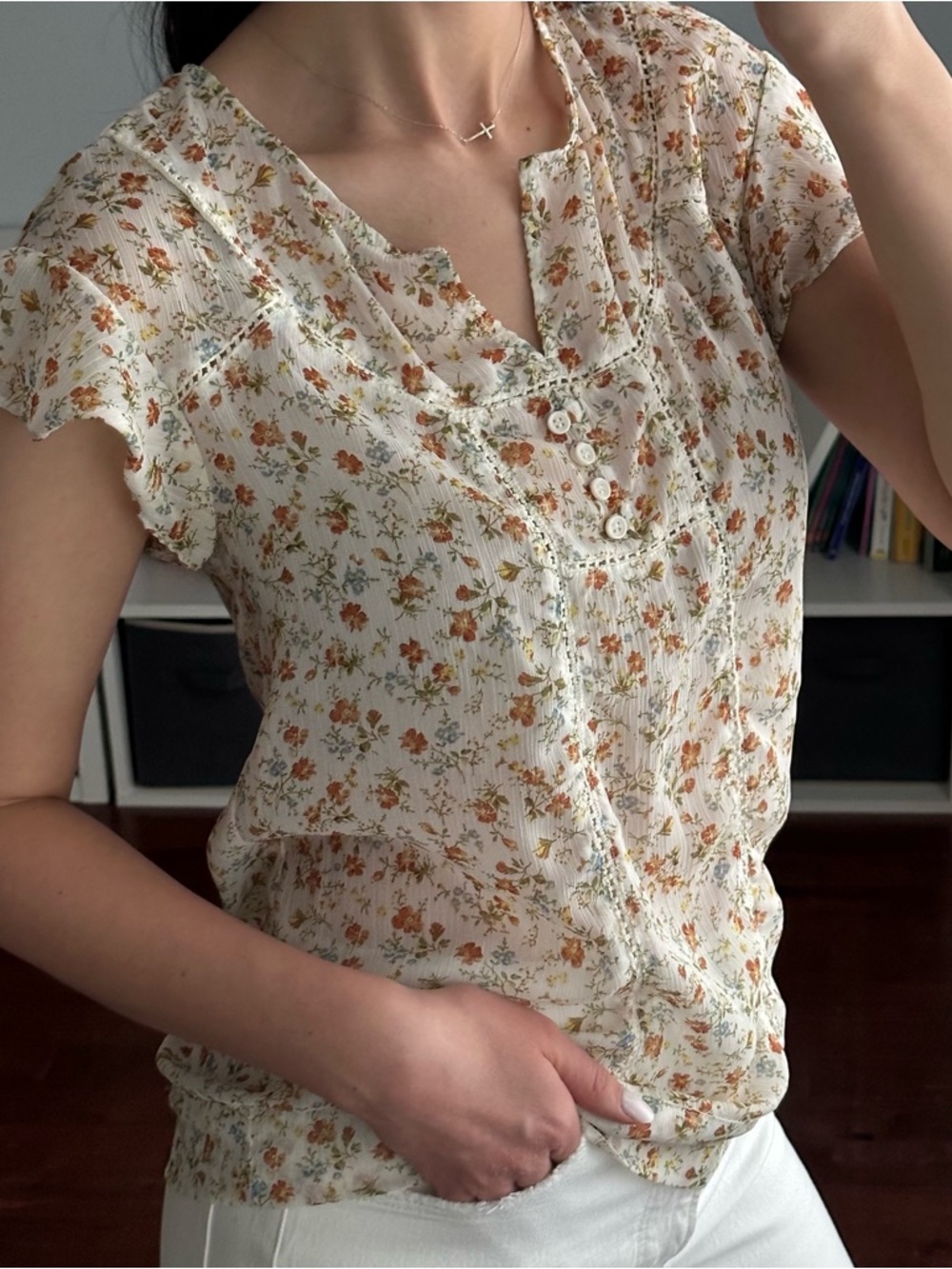 Romy Cream Floral Lace-Trim Blouse with button details - Picture 5 of 10